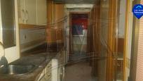Cuina de Casa o xalet en venda en  Madrid Capital amb Calefacció, Internet i Alarma