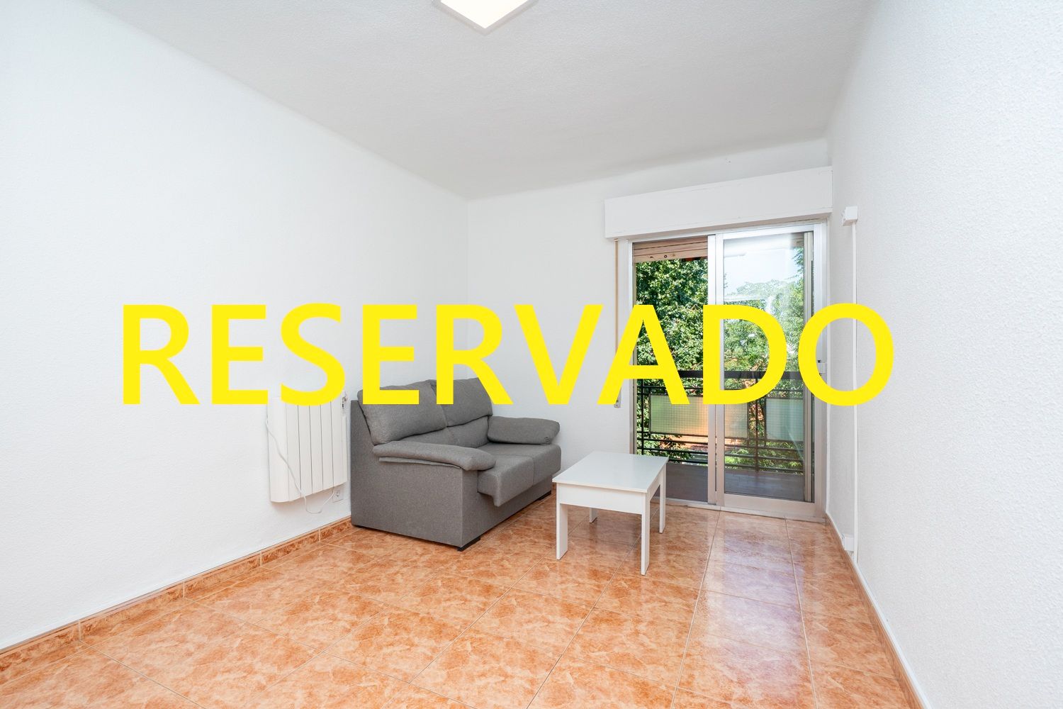 Living room of Flat for sale in  Madrid Capital  with Heating and Terrace