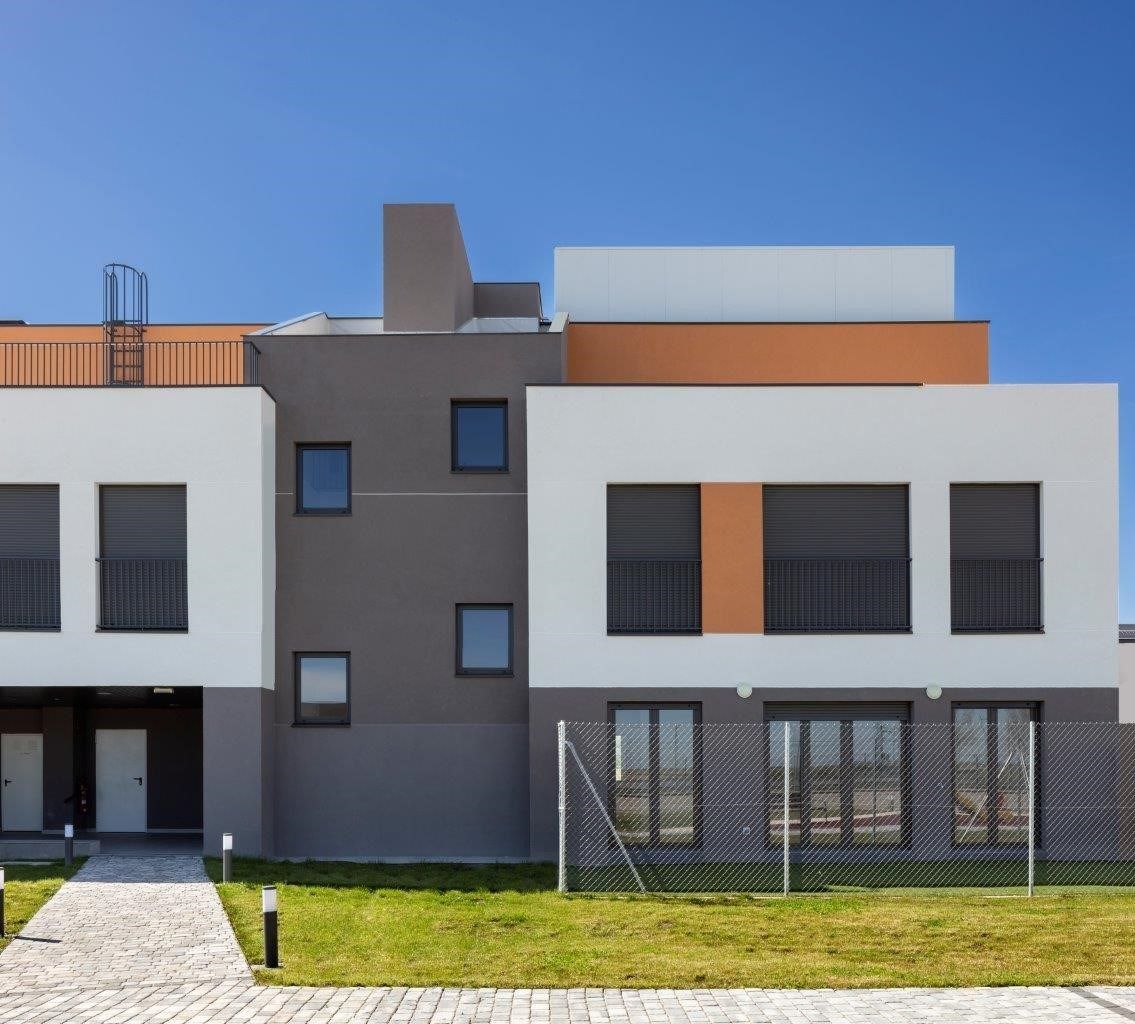 Exterior view of Flat to rent in Parla  with Air Conditioner, Heating and Storage room
