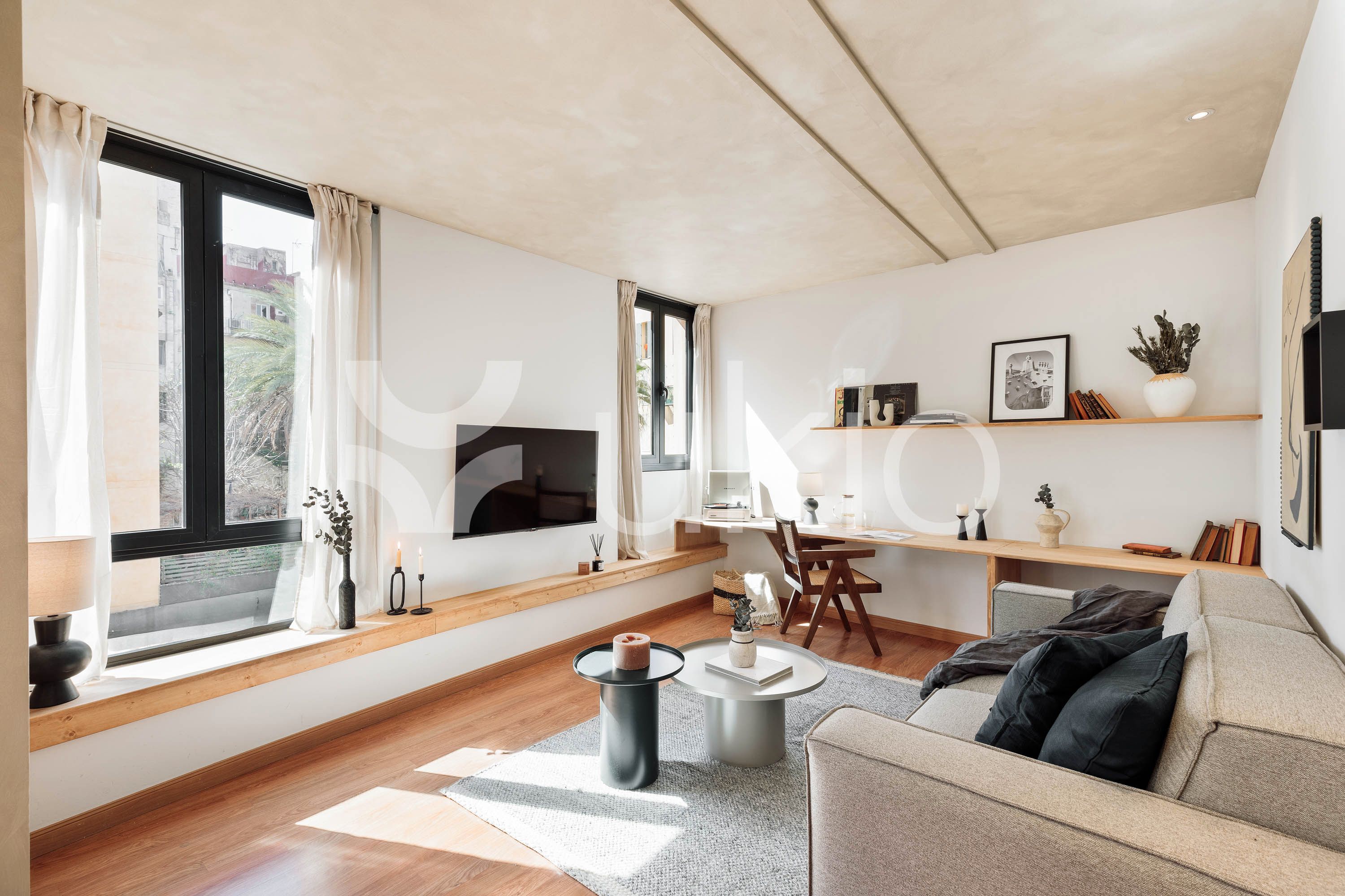 Sala d'estar de Apartament de lloguer en  Barcelona Capital amb Aire condicionat, Calefacció i Traster