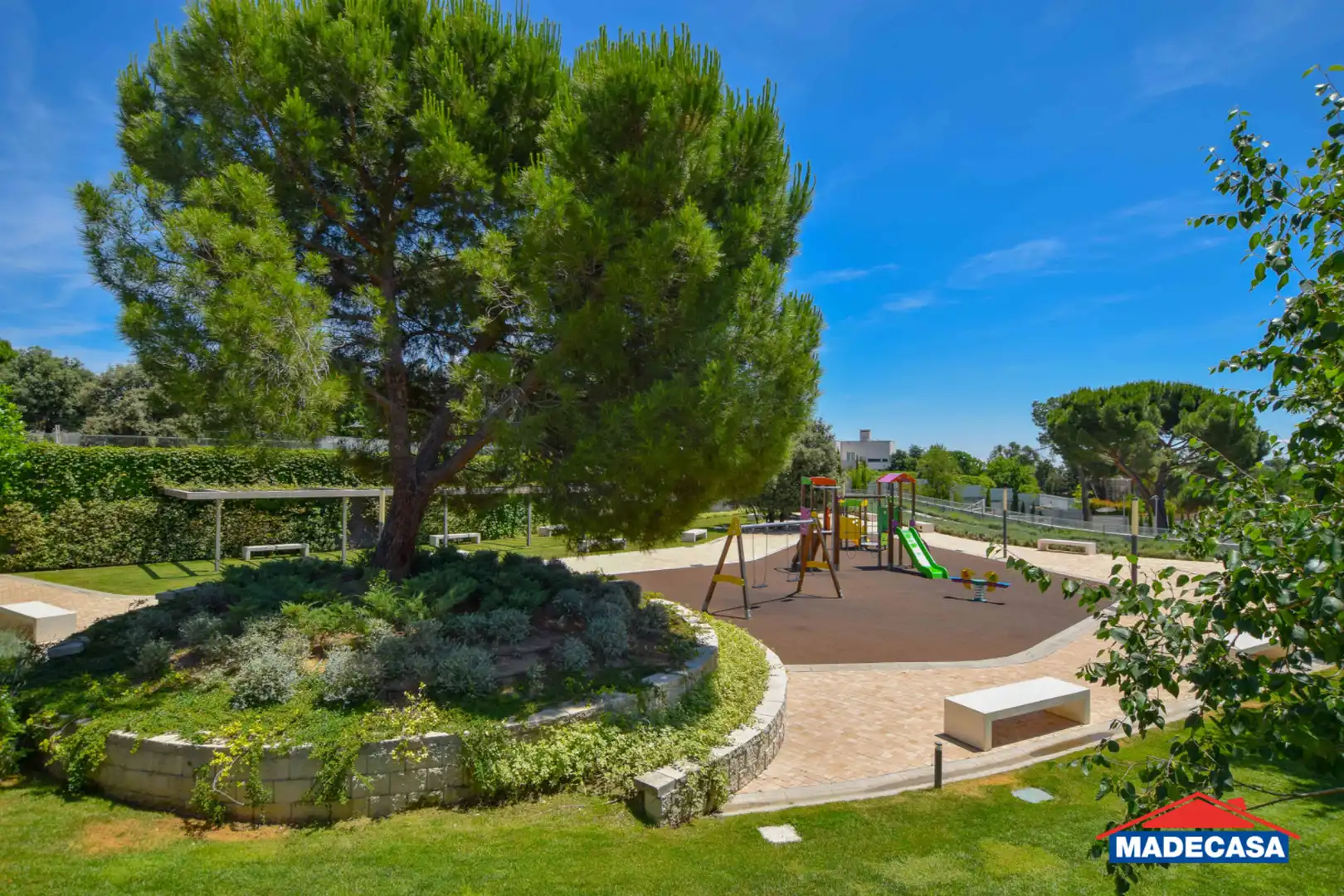 Jardín de Ático en venta en Pozuelo de Alarcón con Aire acondicionado, Calefacción y Jardín privado