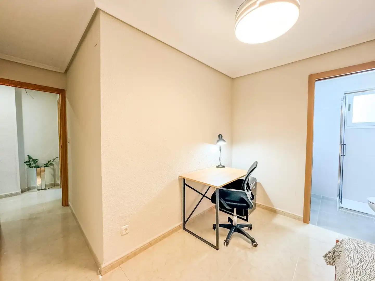 Habitación en Reina Victoria - Miguel Hernández