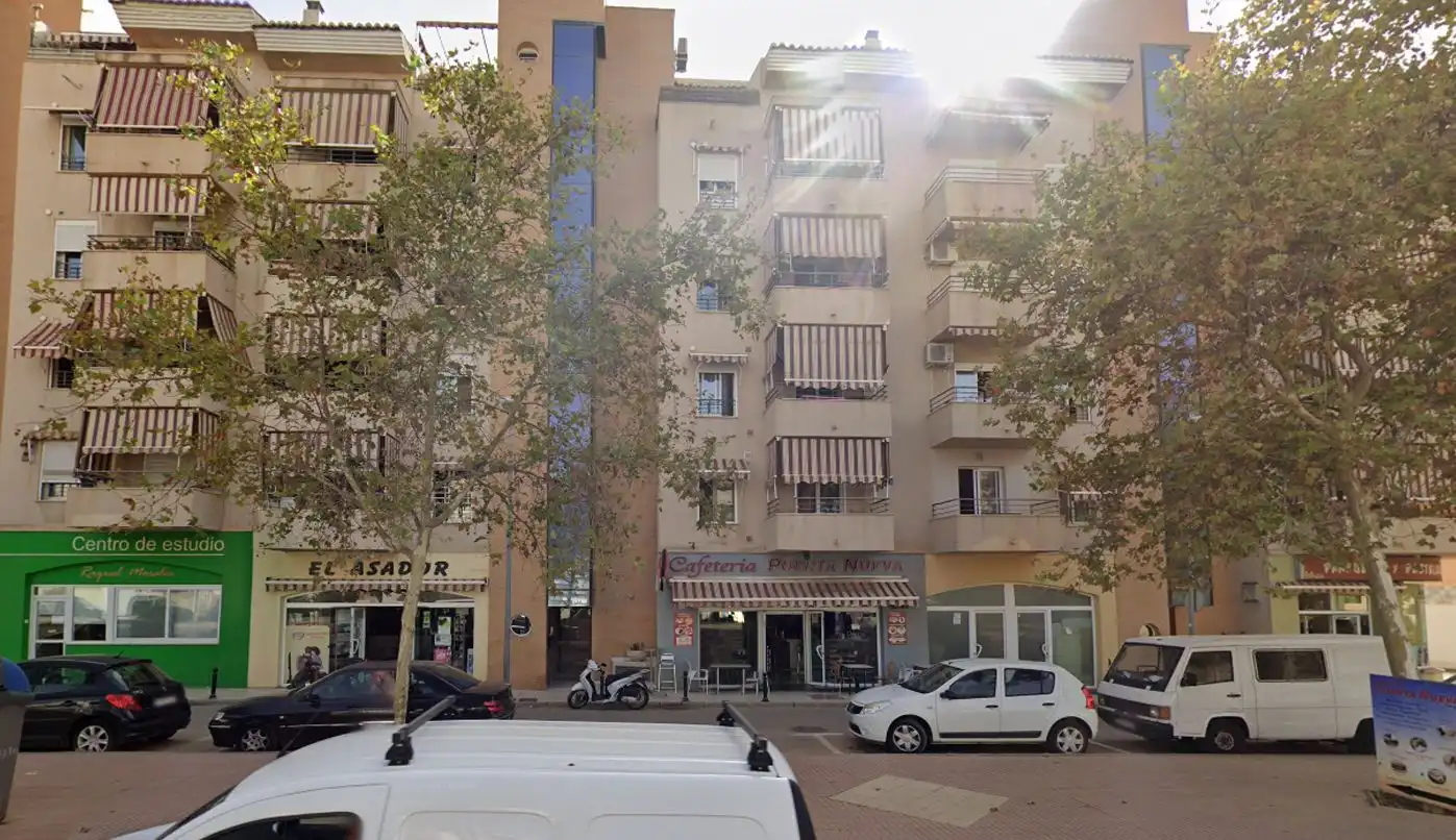 Vista exterior de Piso en venta en Vélez-Málaga con Calefacción y Terraza