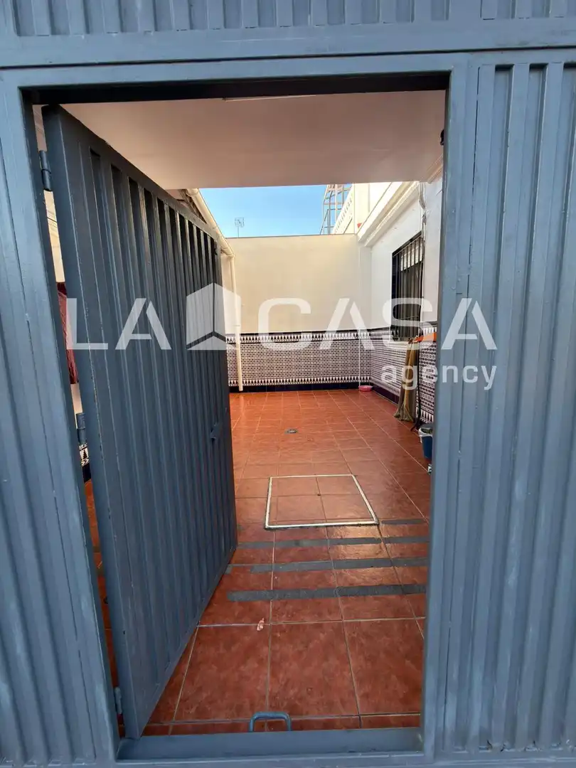 Terrassa de Casa o xalet en venda en Dos Hermanas