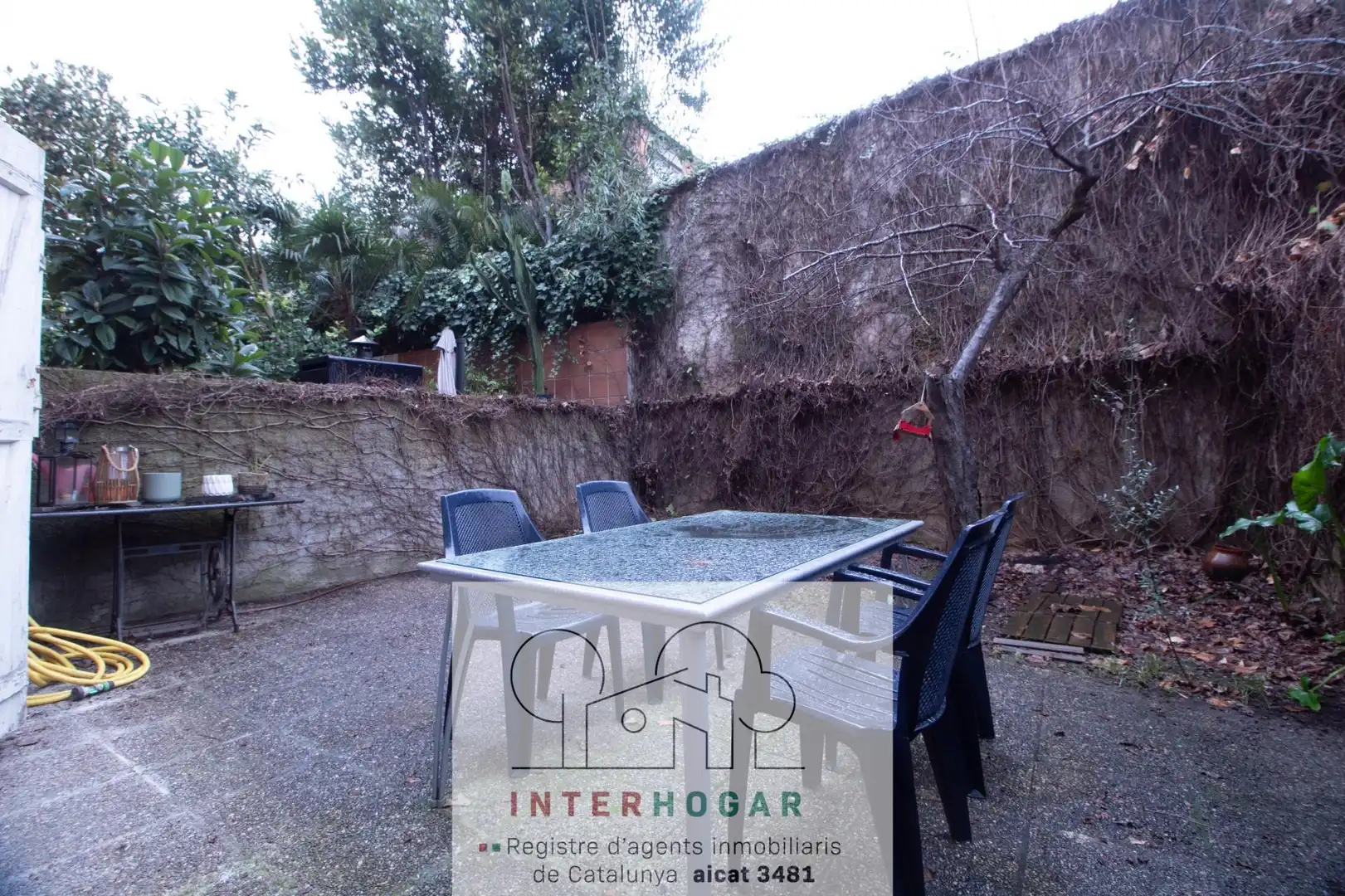 Jardí de Casa o xalet en venda en Cerdanyola del Vallès