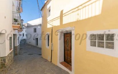 Casa adosada en venda a Árchez