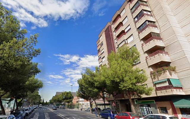 Piso en Venta en De La Duquesa De Villahermosa en Barrio de Delicias