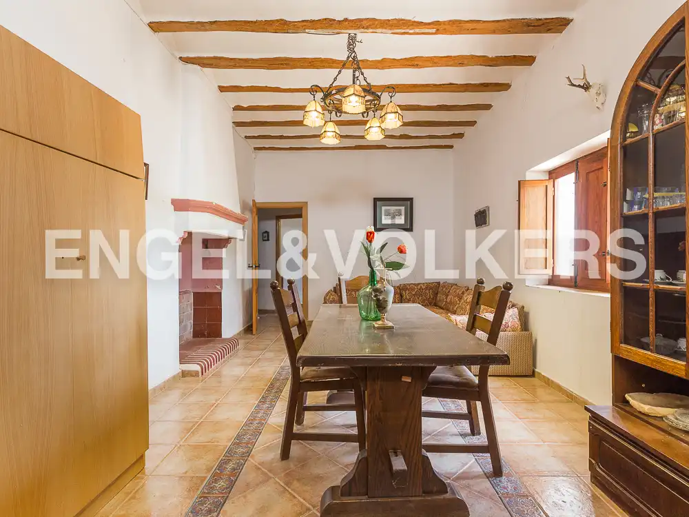Comedor de Casa o chalet en venta en Mogente / Moixent con Calefacción y Jardín privado