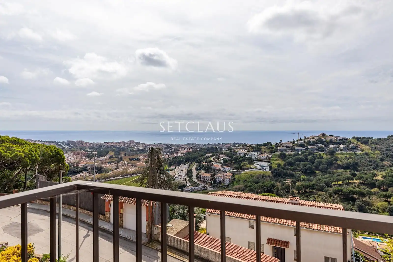 Villa con giardino in vendita a Alella, imagen 2