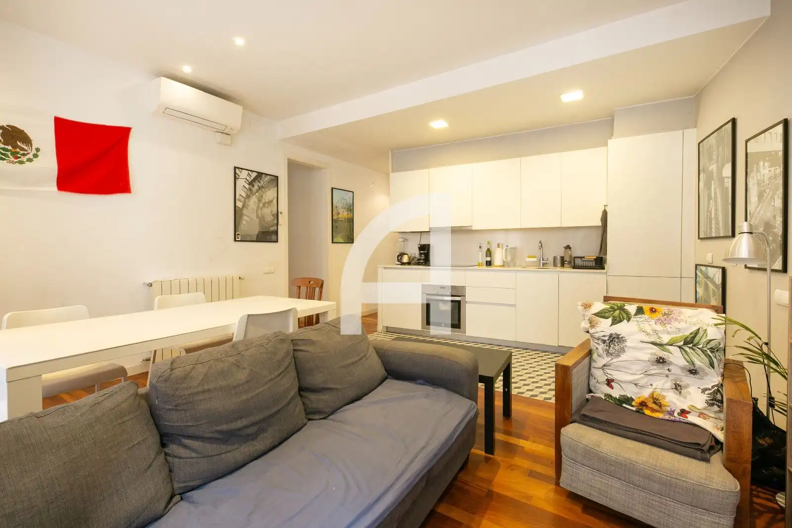 Appartamento con terrazza in vendita a Abaixadors, imagen 4