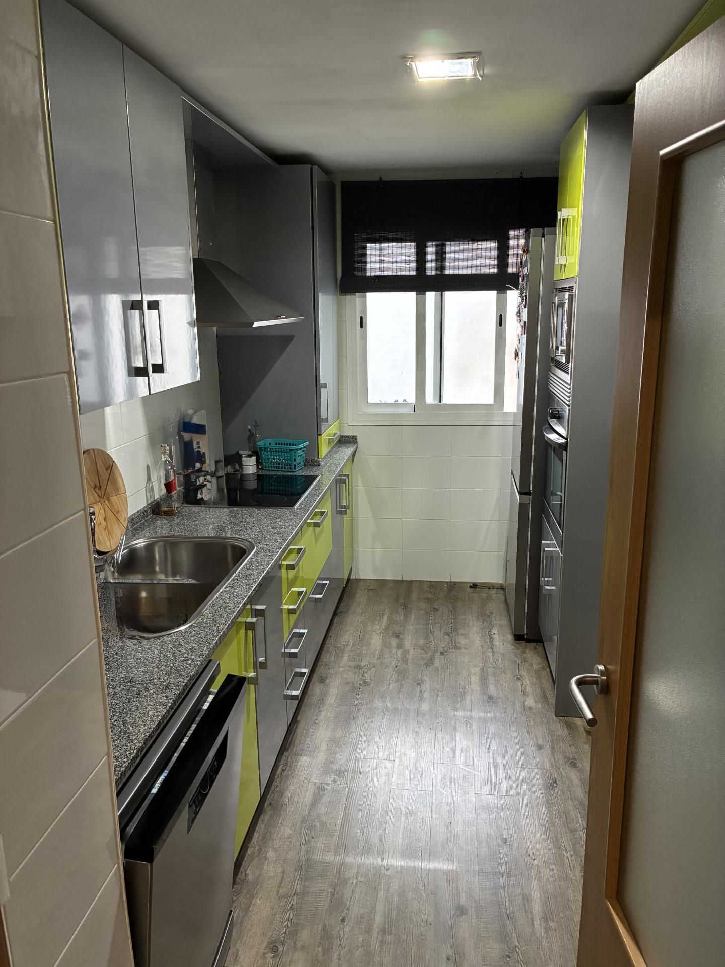 Cuina de Pis en venda en Badajoz Capital amb Aire condicionat, Parquet i Moblat