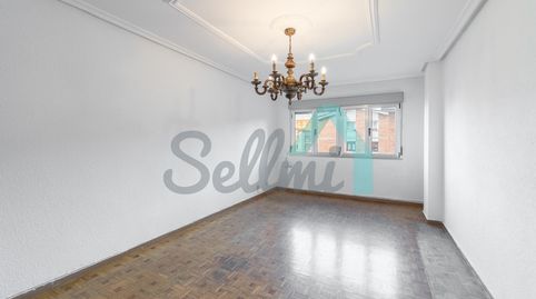 Foto 2 de Piso en venta en Margarita Xirgu, La Calzada, Gijón