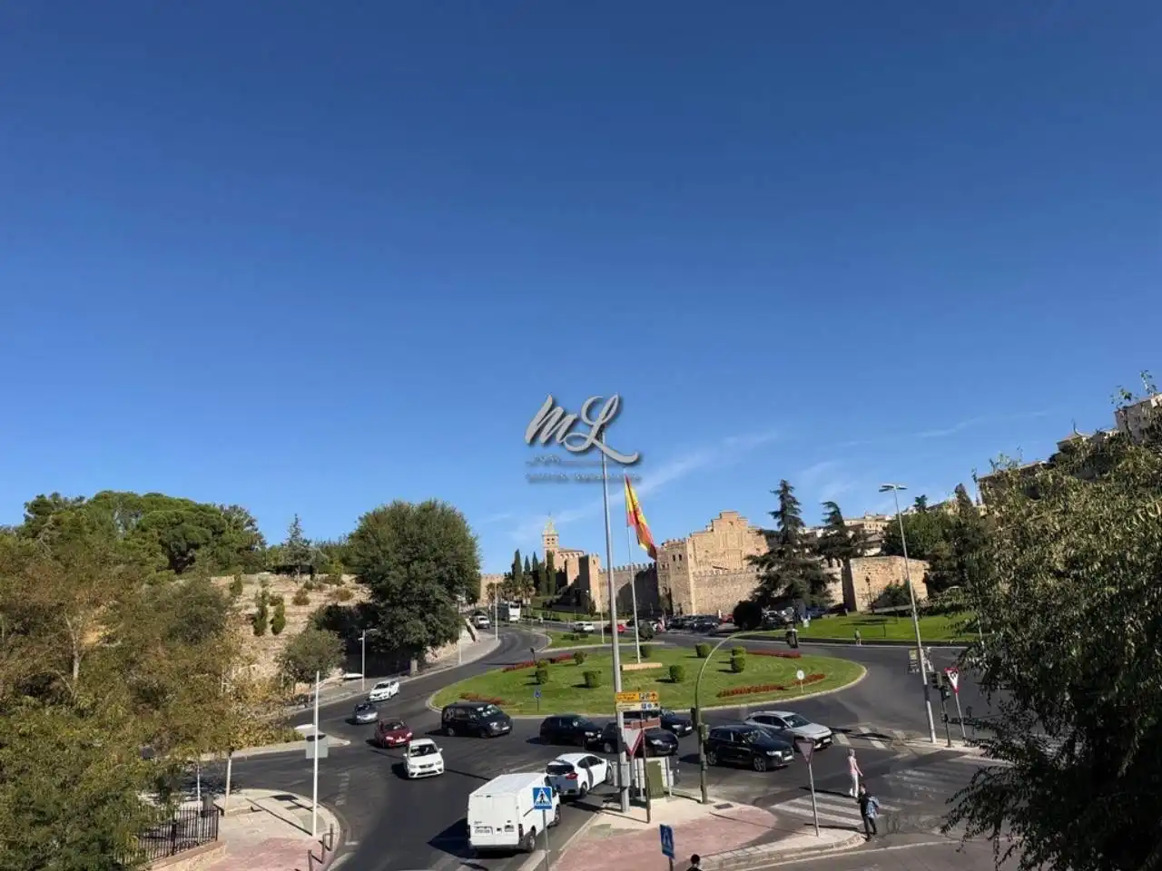 Vista exterior de Dúplex en venda en Toledo amb Calefacció, Traster i Piscina comunitària