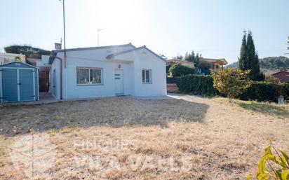 Vista exterior de Casa o xalet en venda en Bigues i Riells amb Aire condicionat, Jardí privat i Parquet