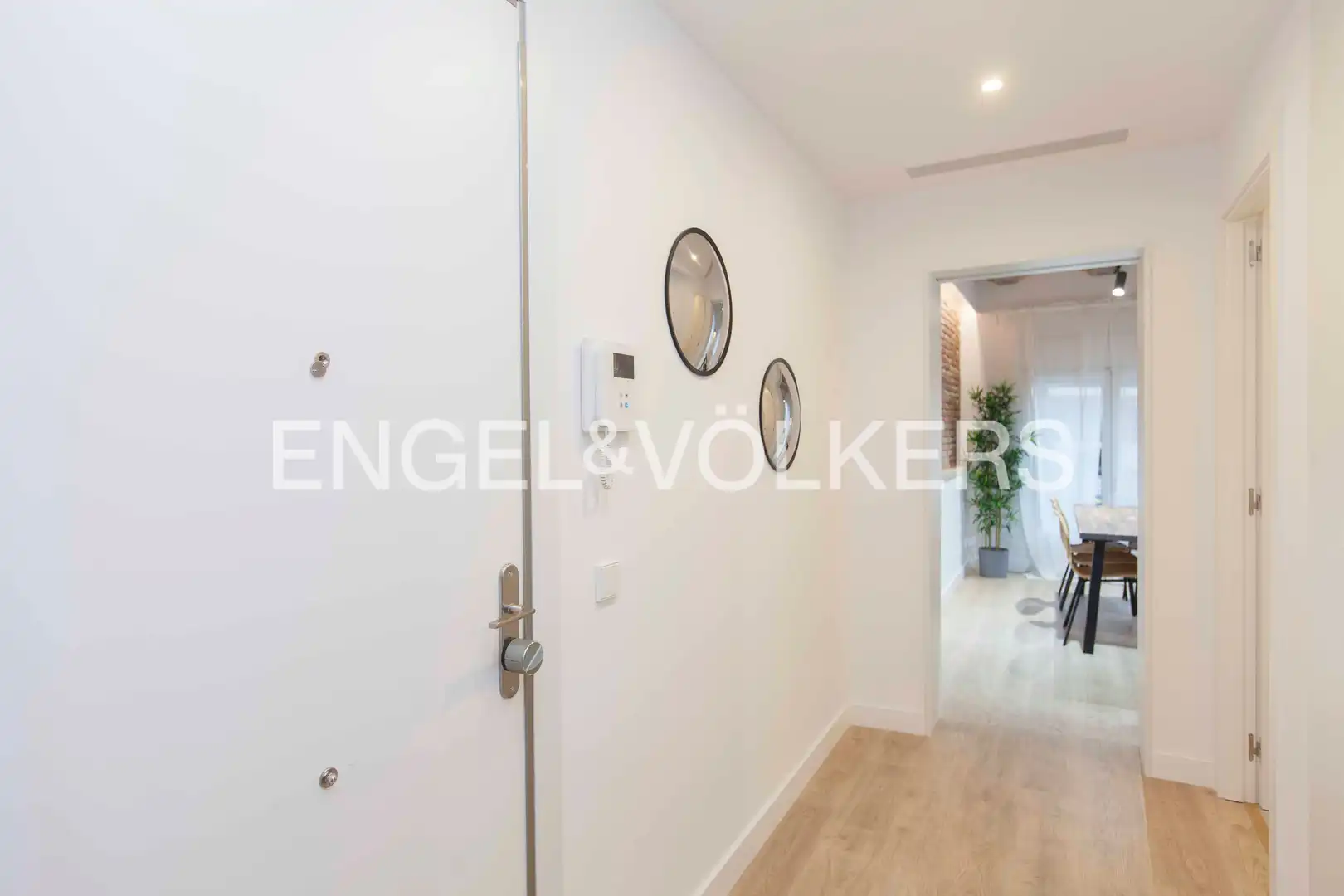 Flat for sale in Barcelona  with Air Conditioner, Heating and Parquet flooring