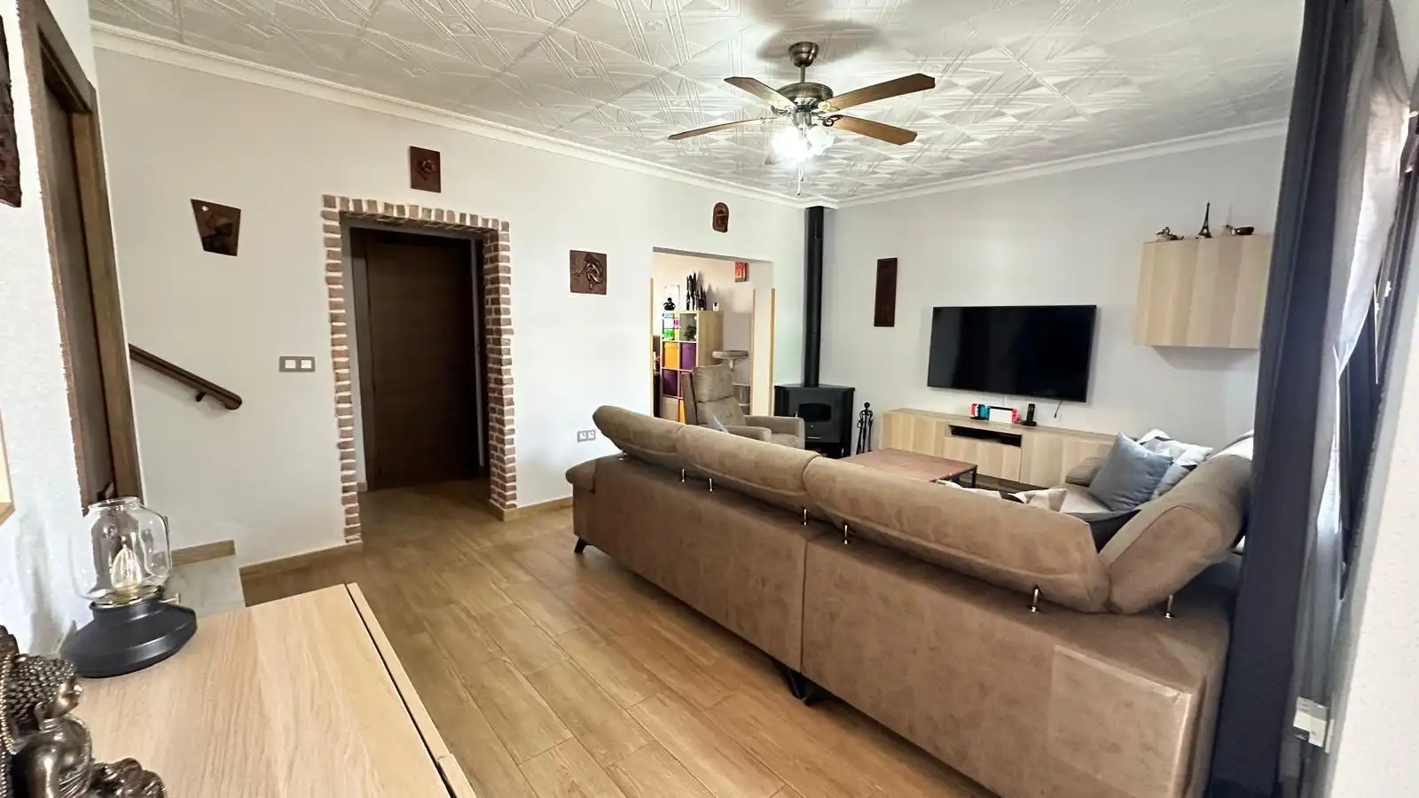 Sala d'estar de Casa adosada en venda en La Línea de la Concepción amb Piscina