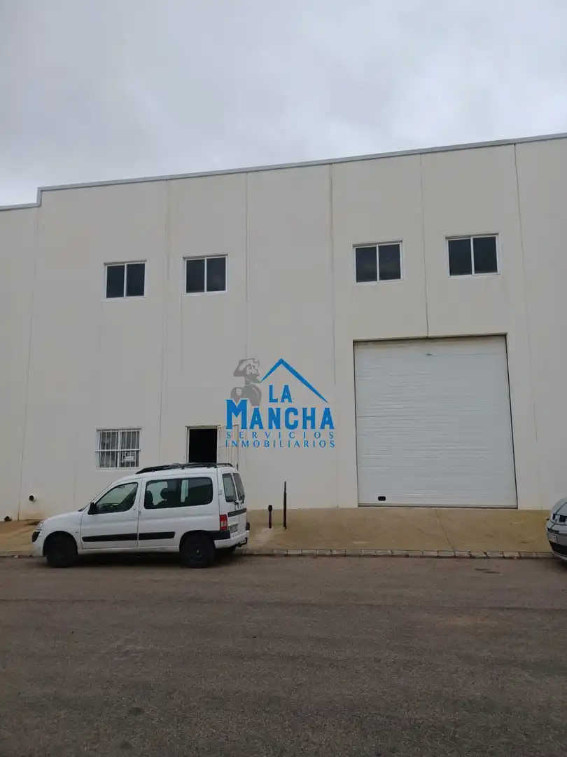 Exterior view of Industrial buildings for sale in Chinchilla de Monte-Aragón
