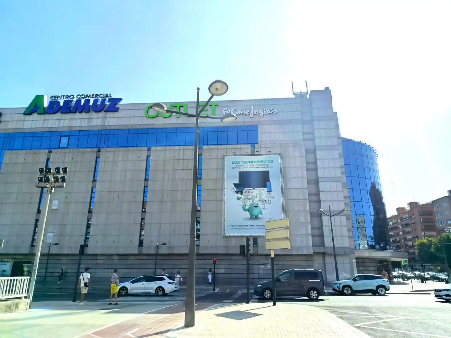Vista exterior de Piso en venta en Valencia con Balcón y Alarma