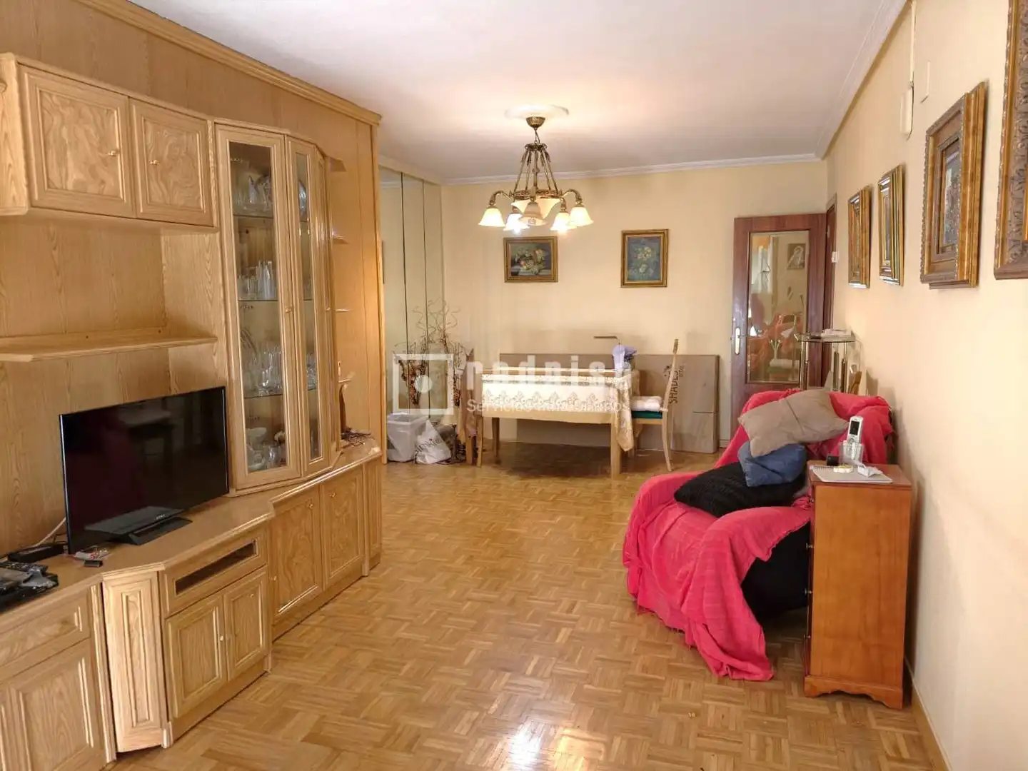 Living room of Flat for sale in Madrid  with Air Conditioner, Heating and Parquet flooring