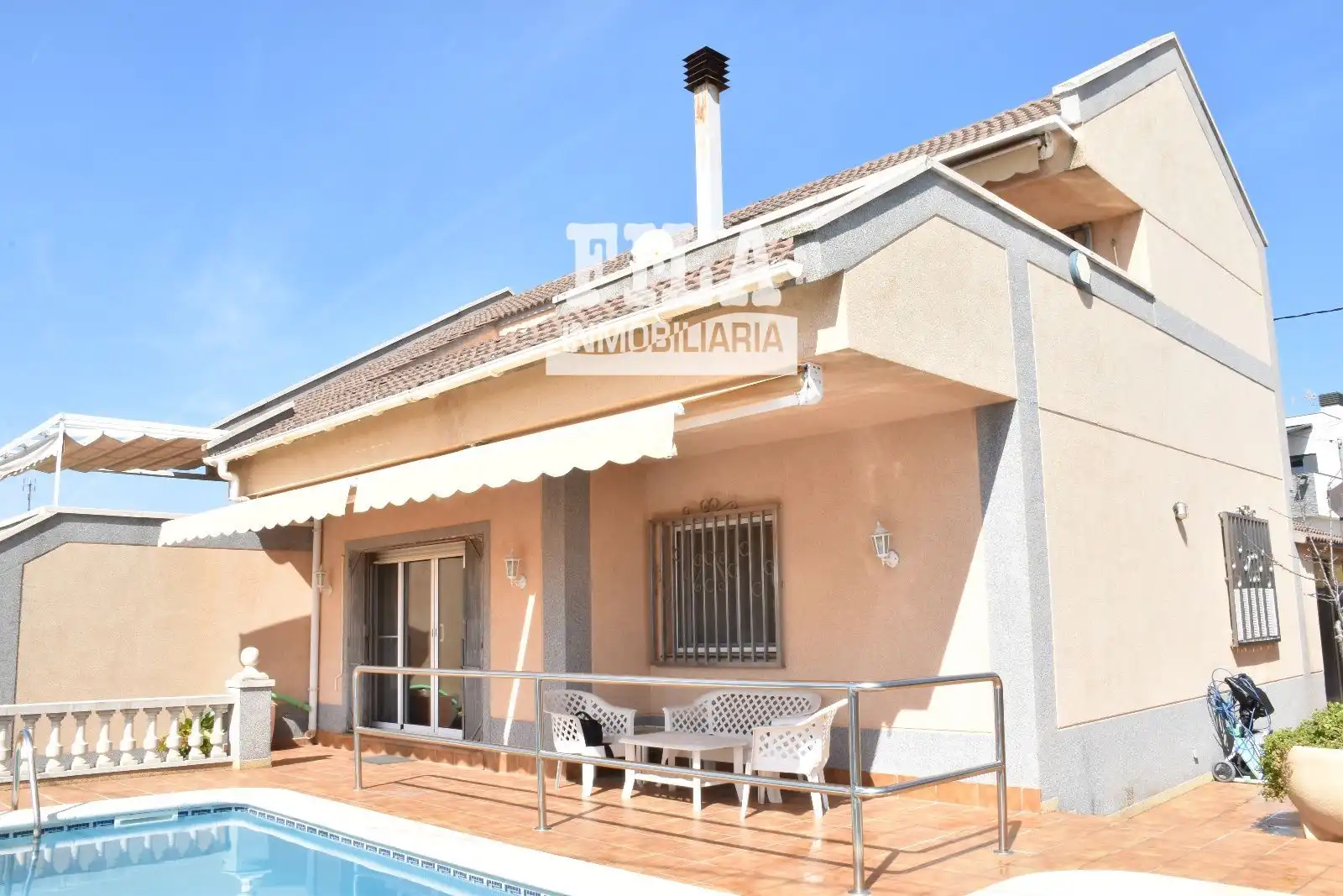 Villa con piscina in vendita a altafulla