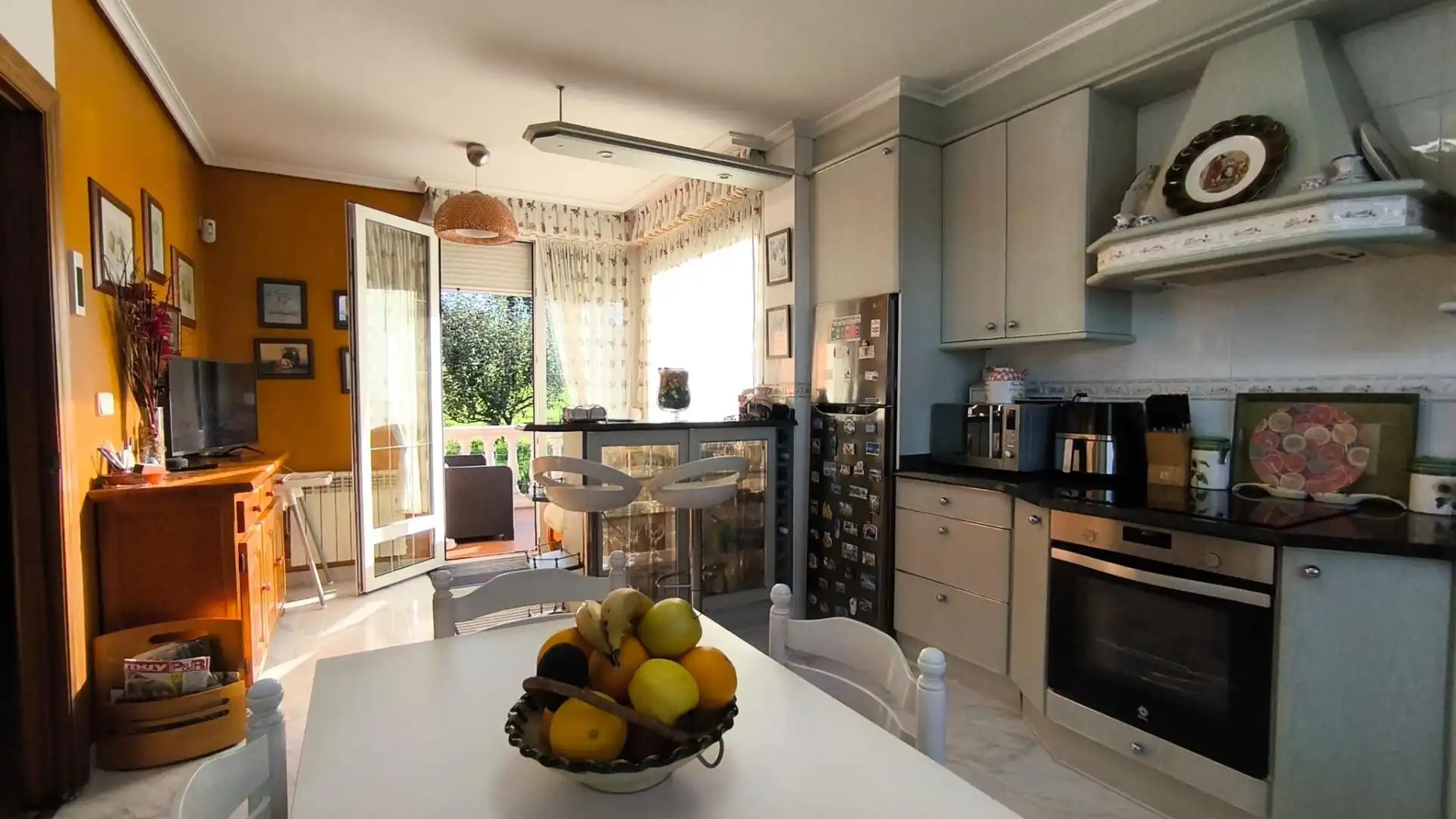 Cocina de Casa o chalet en venta en Santander con Calefacción, Jardín privado y Terraza