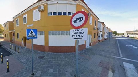 Foto 3 de Casa adosada en venta en Avenida Triunfo, 7, La Hacienda - Nueva Andalucía, Dos Hermanas