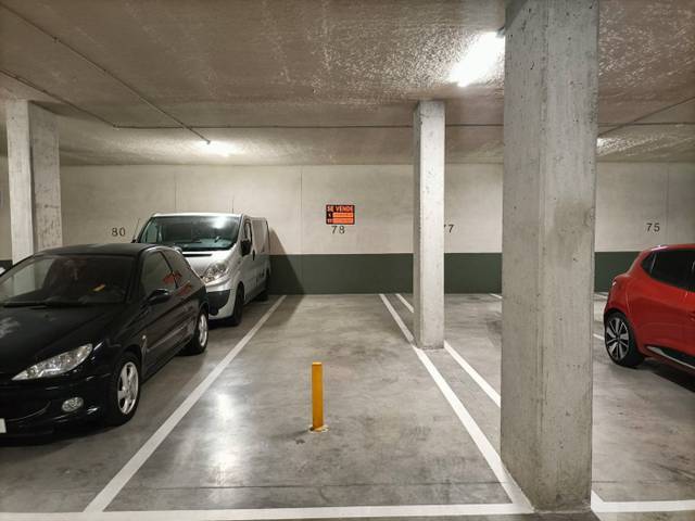 Garaje en Venta en Calle Juana Doña, 1 en Urbanizaciones