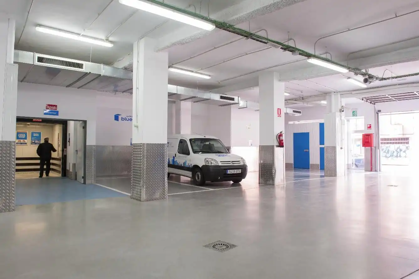 Parking de Trastero de alquiler en Madrid con Alarma