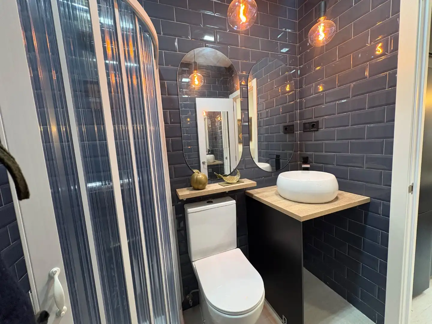 Baño de Local en venta en Alcorcón con Aire acondicionado y Calefacción