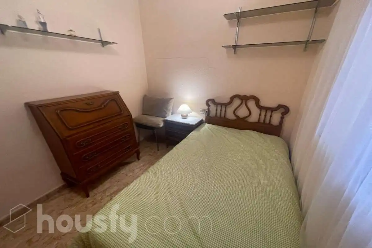 Habitación de Casa o chalet de alquiler en Mogente / Moixent con Trastero y Amueblado