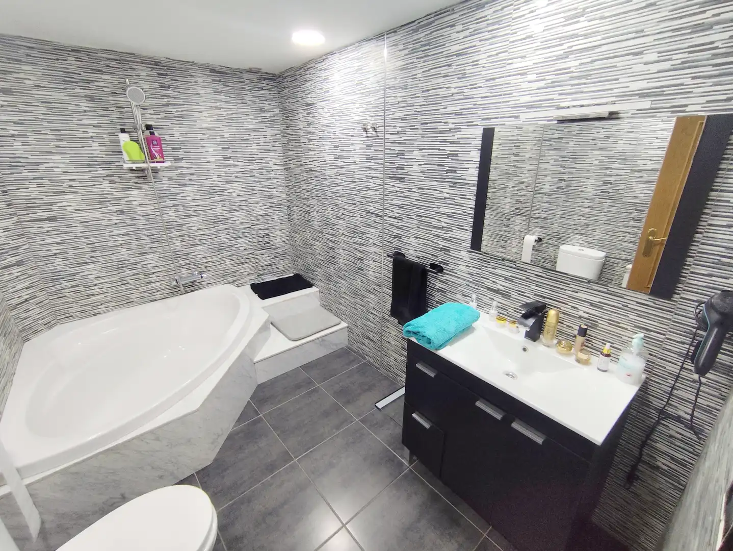 Baño de Piso en venta en Vilanova del Camí con Calefacción, Terraza y Trastero