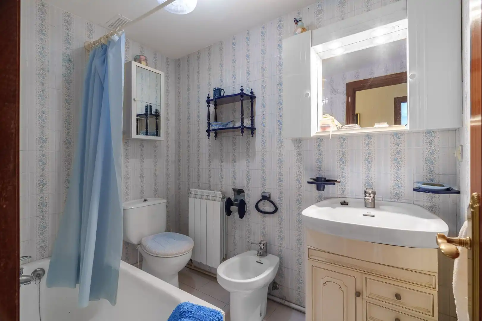 Badezimmer von Wohnung zum Verkauf in Ibarra mit Heizung, Abstellraum und Möbliert
