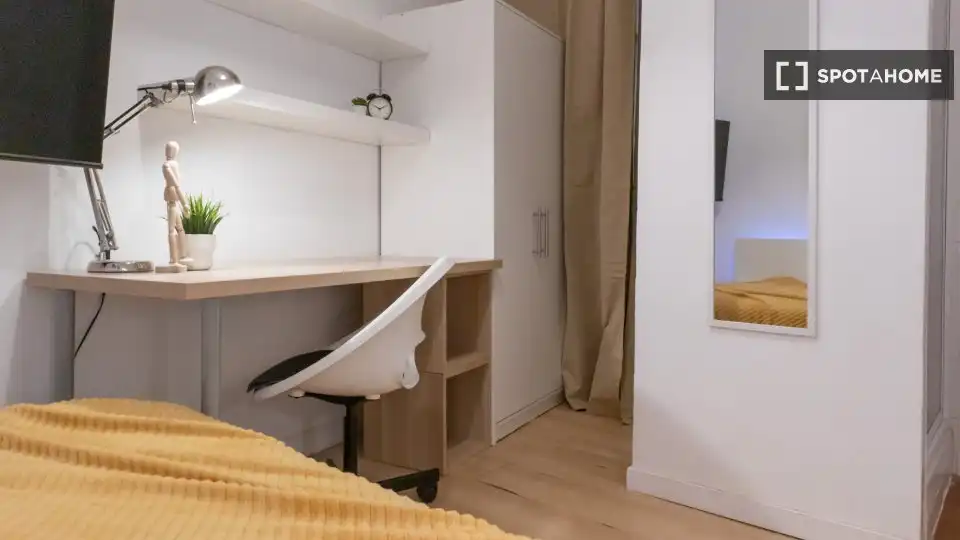 Room in Justicia - Chueca