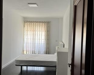 Bedroom of Apartment to share in  Valencia Capital  with Air Conditioner, Furnished and Oven