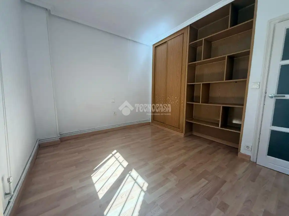 Flat for sale in Alcalá de Henares  with Heating