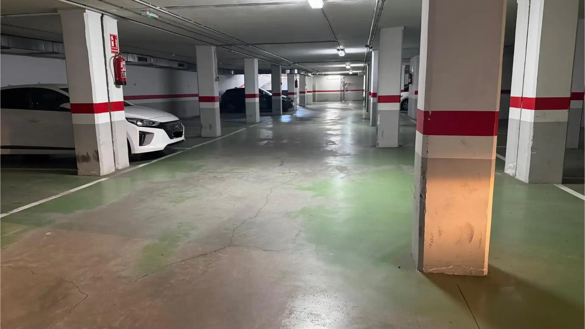 Parkplatz von Dachboden zum Verkauf in Narón mit Heizung, Parkett und Abstellraum