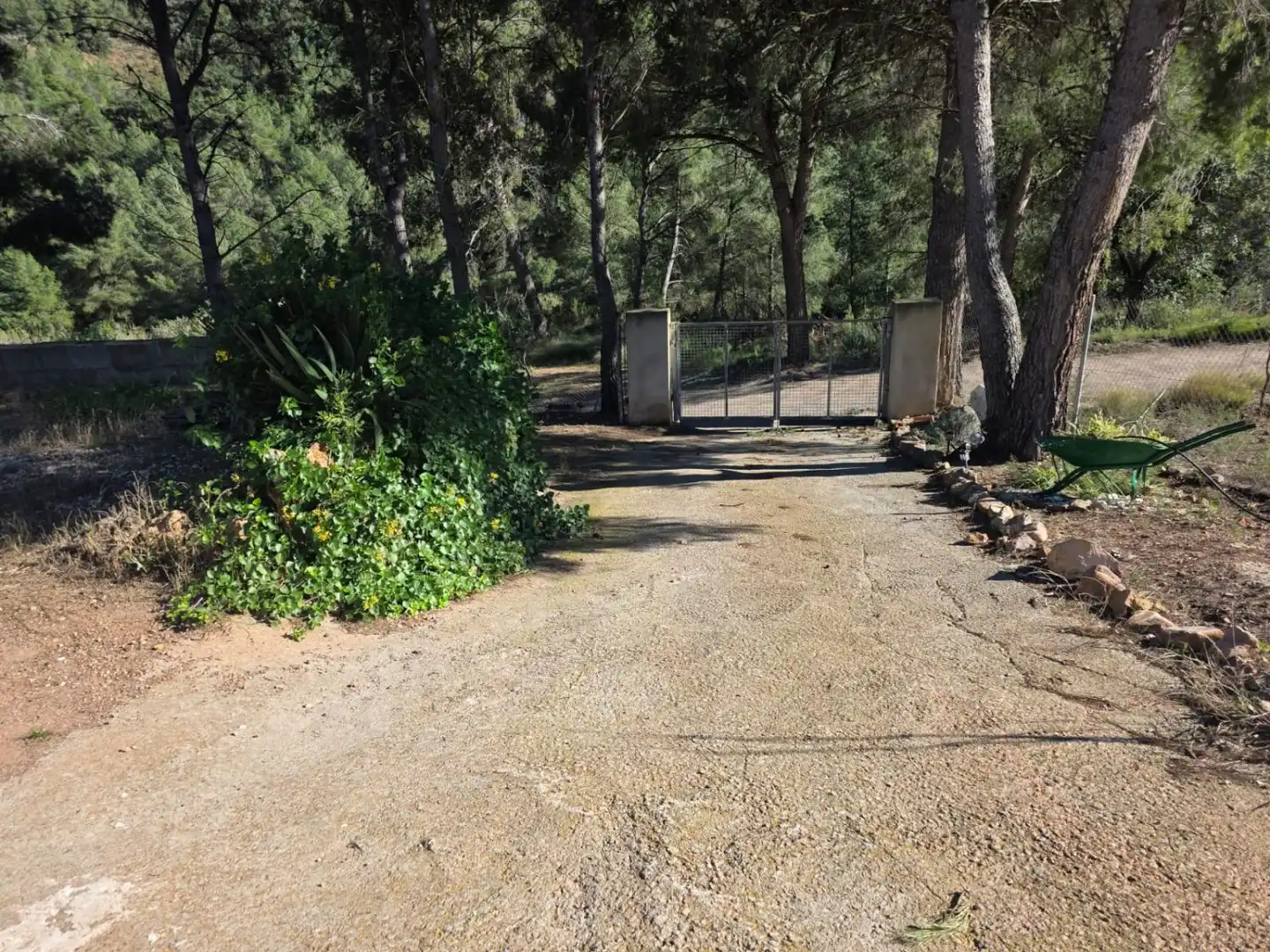 Aparcament de Casa o xalet en venda en Alfondeguilla amb Calefacció, Jardí privat i Traster