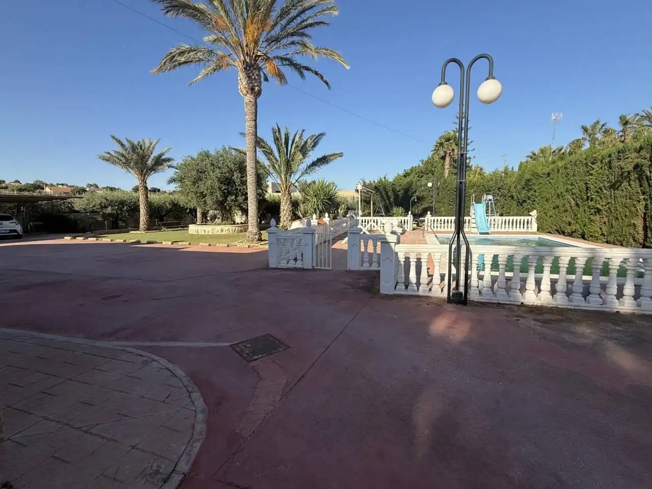 Vista exterior de Casa o chalet en venta en Elche / Elx con Aire acondicionado, Calefacción y Jardín privado