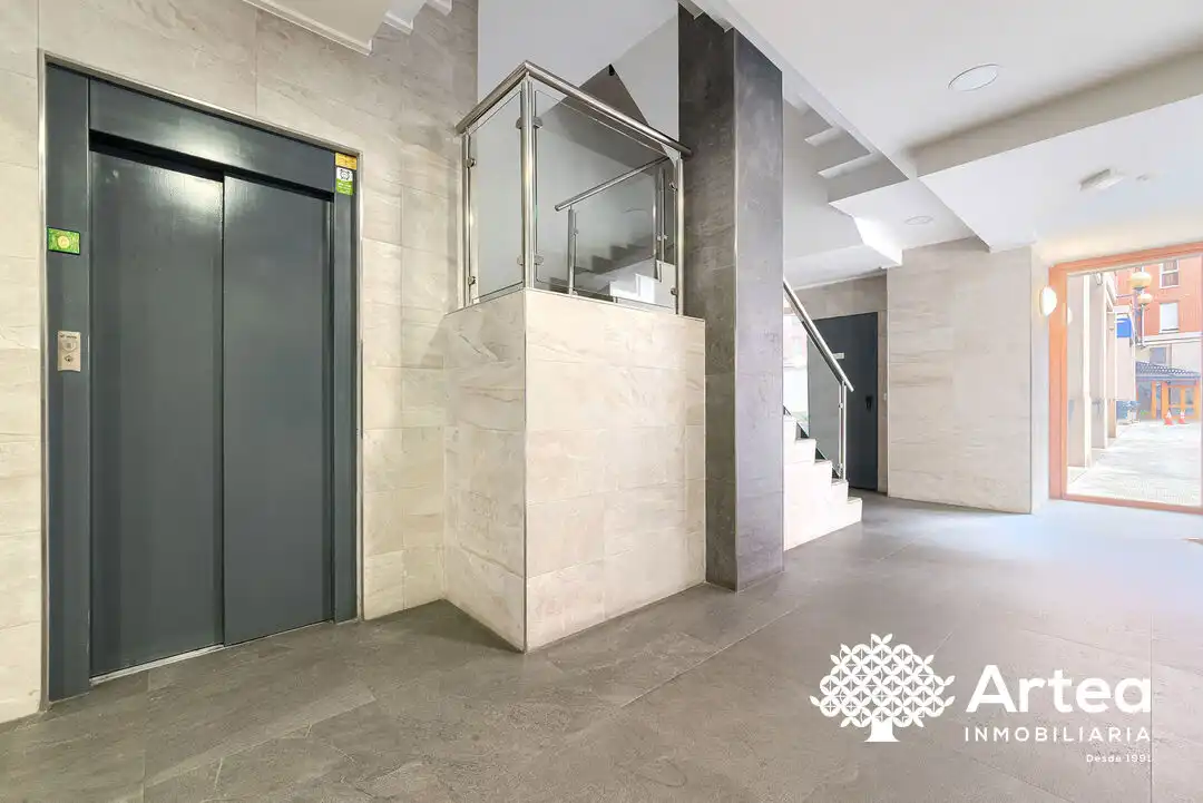 Piso en venta en Bilbao  con Calefacción y Trastero