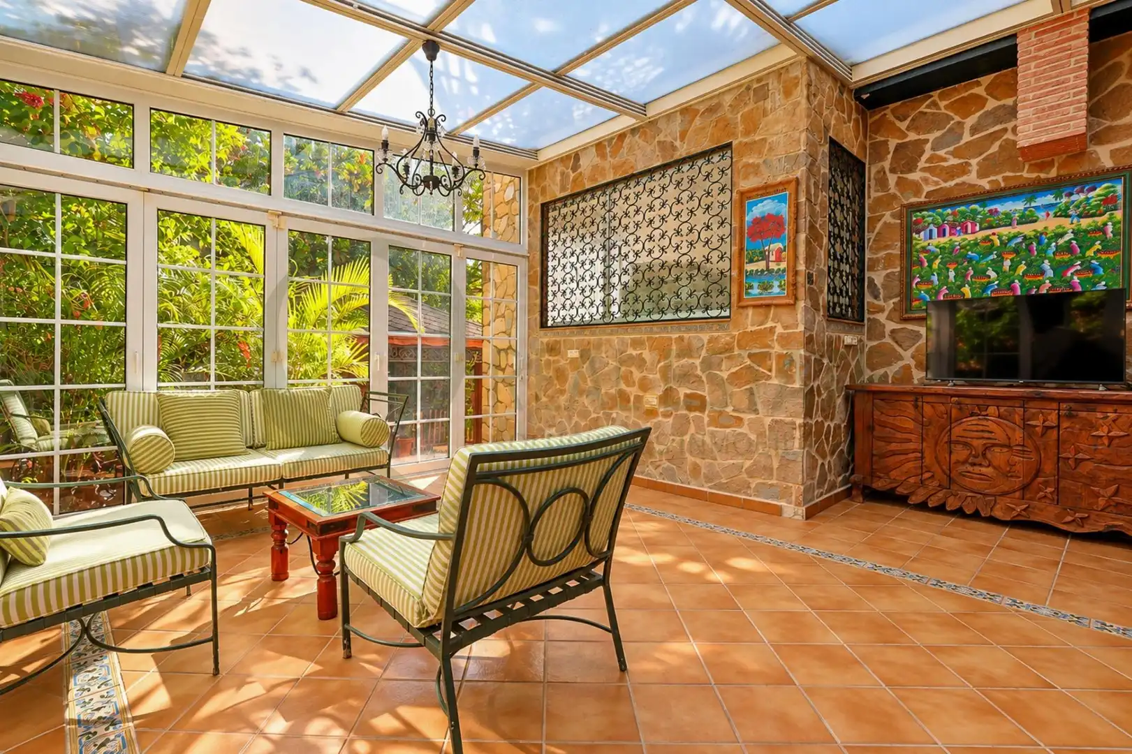Terrasse von Haus oder Chalet zum Verkauf in Alicante / Alacant mit Klimaanlage, Heizung und Privatgarten