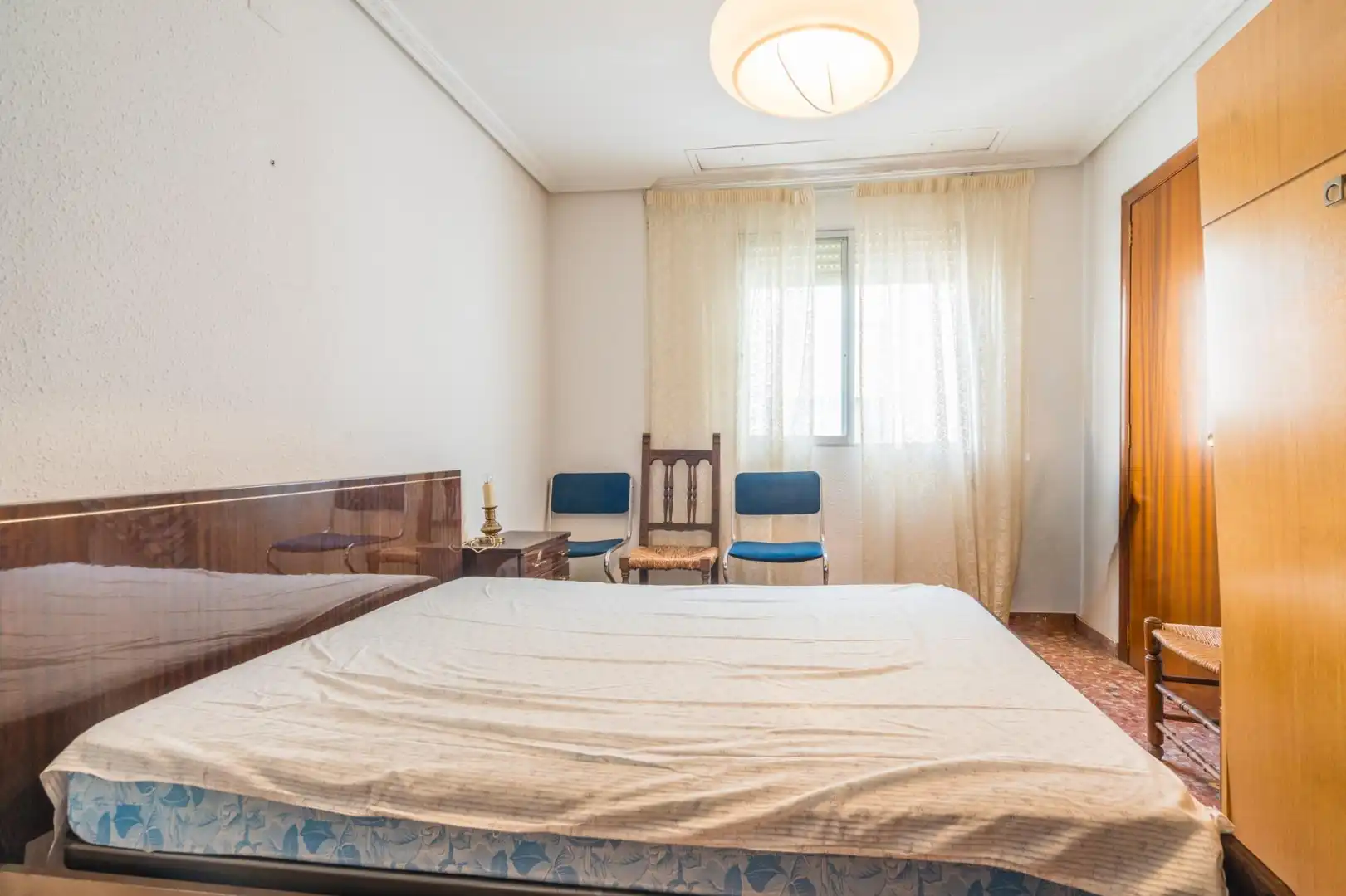 Habitación de Casa adosada en venta en Sagunto / Sagunt con Terraza