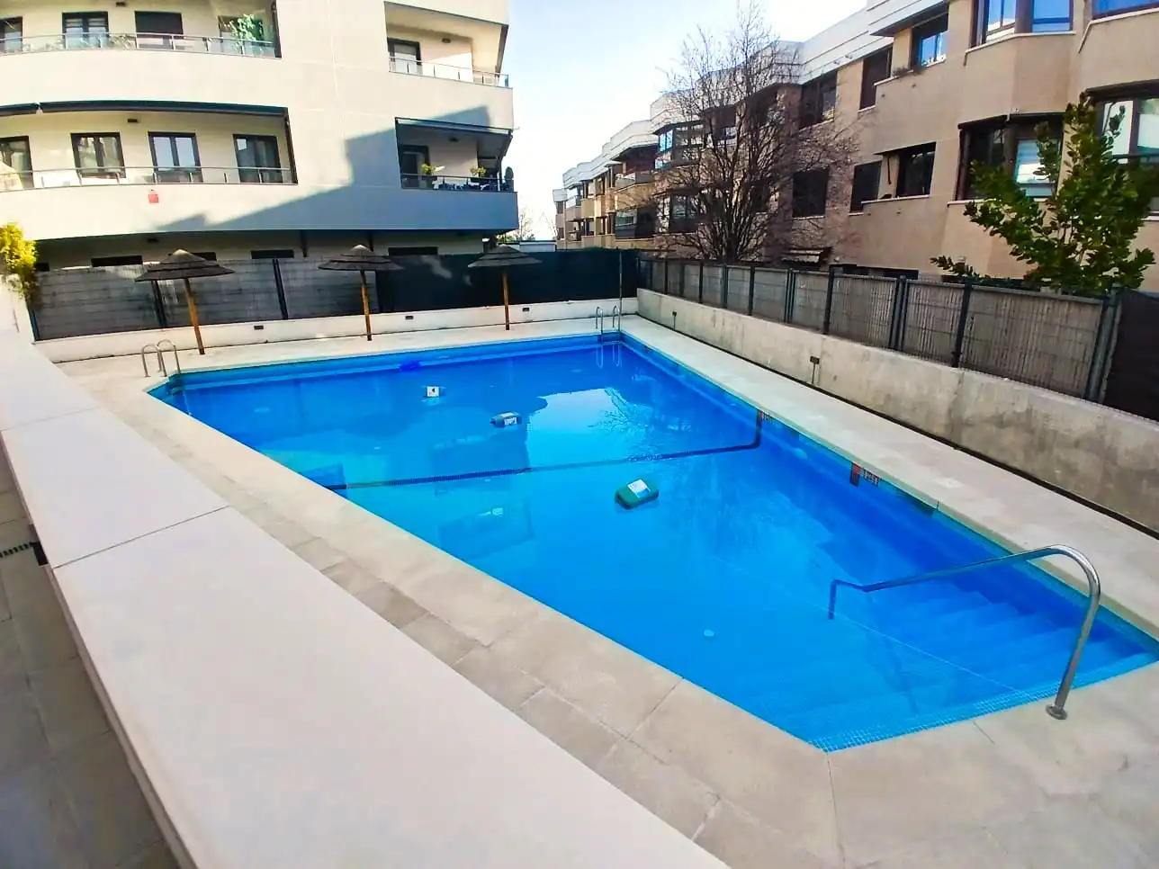 Piscina de Piso en venta en Las Rozas de Madrid con Aire acondicionado, Calefacción y Parquet