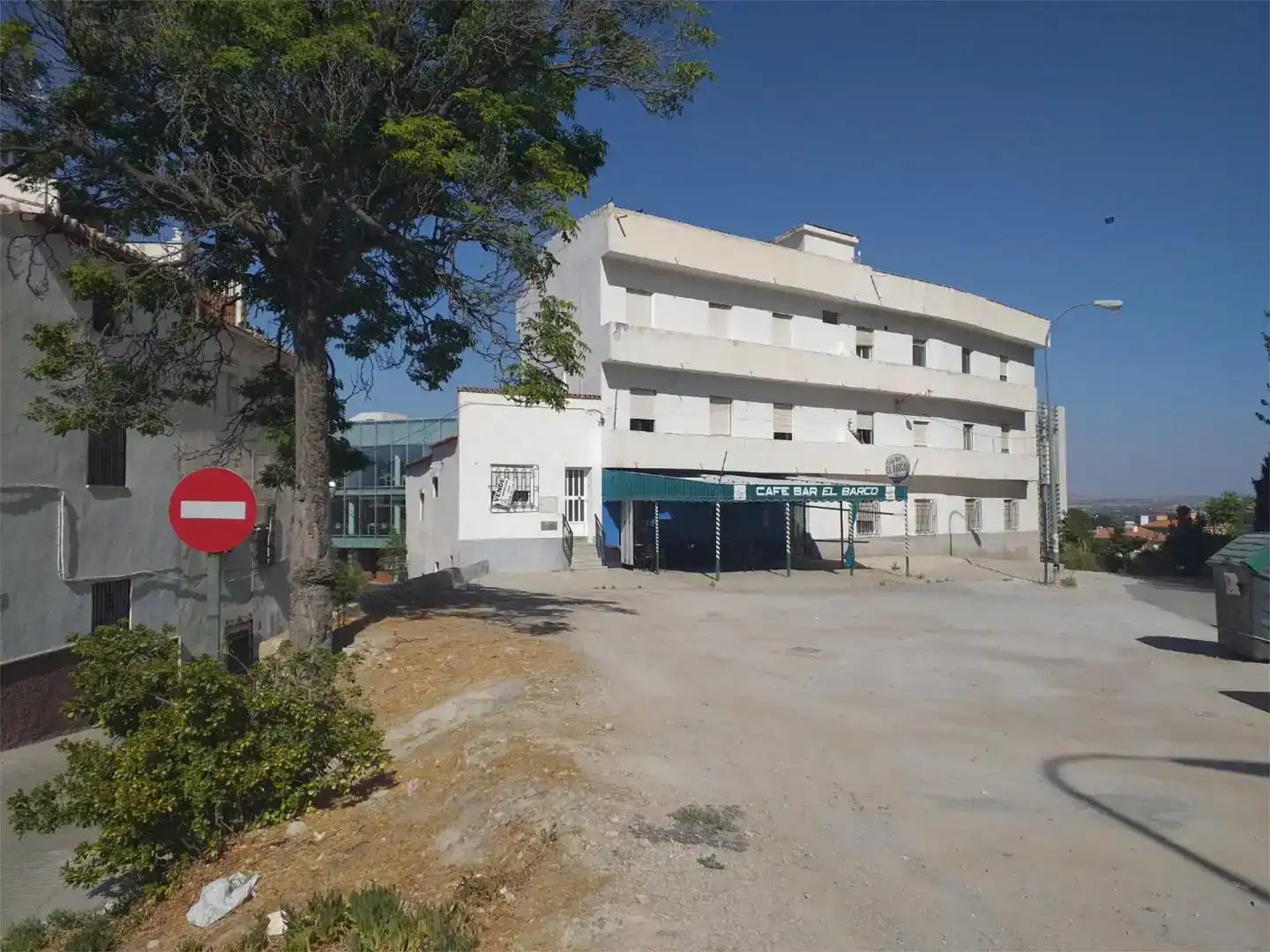 Vista exterior de Pis en venda en Baza amb Traster i Balcó