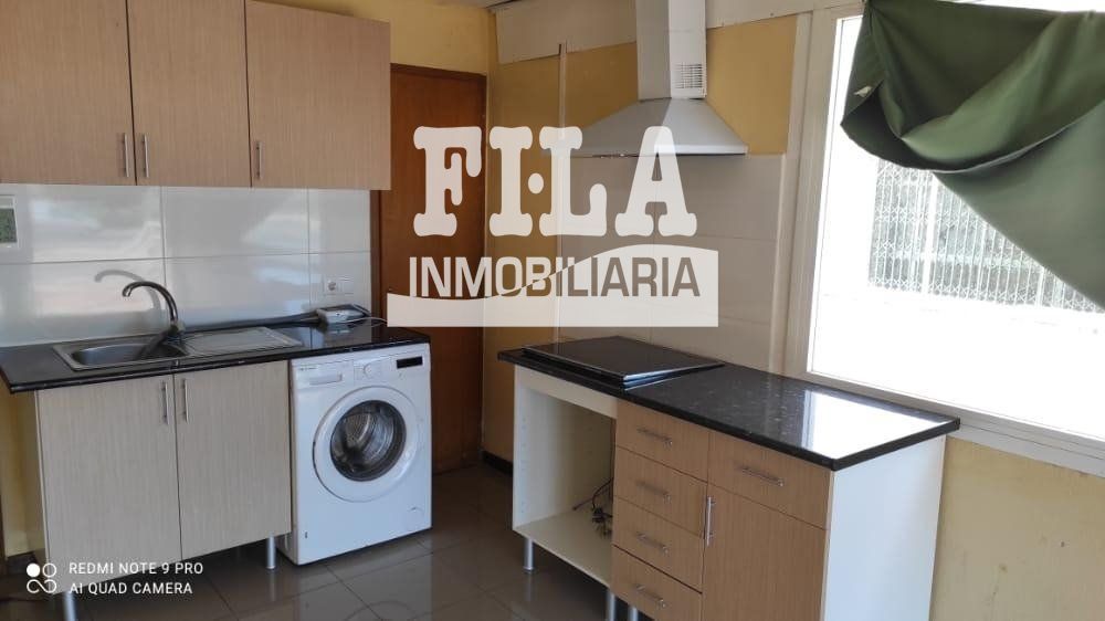 Cuina de Local en venda en Creixell amb Terrassa