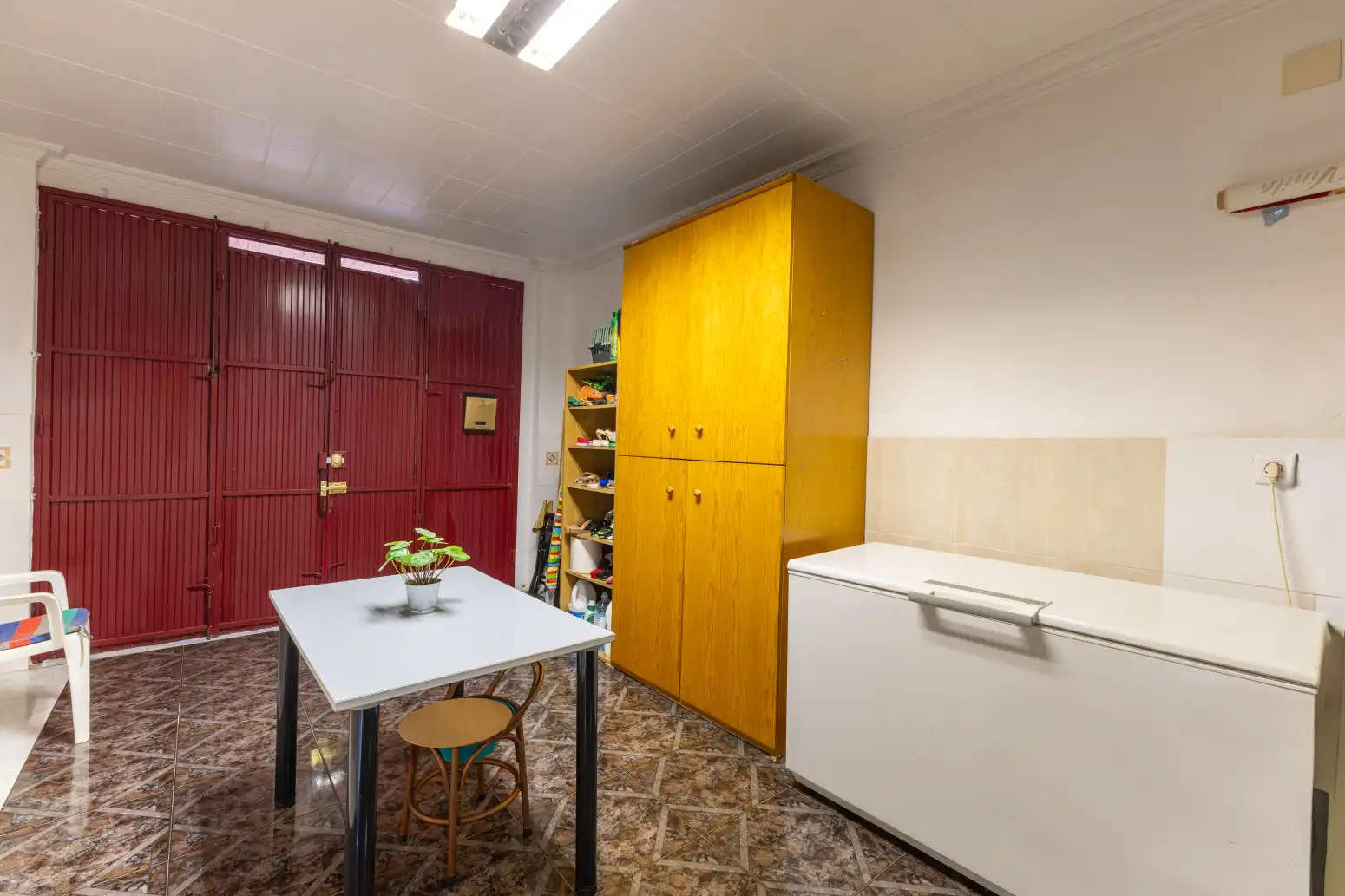 Cuina de Casa o xalet en venda en Viver amb Terrassa i Moblat