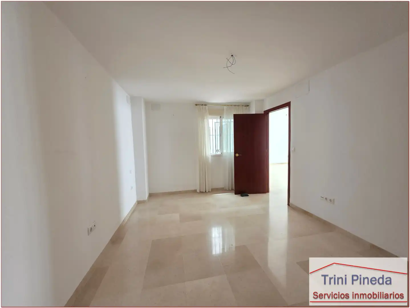 Wohnung zum Verkauf in Sevilla mit Ofen und Waschmaschine