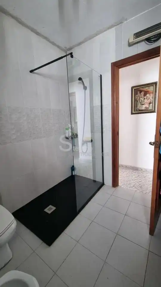 Baño de Piso en venta en Málaga con Aire acondicionado y Terraza