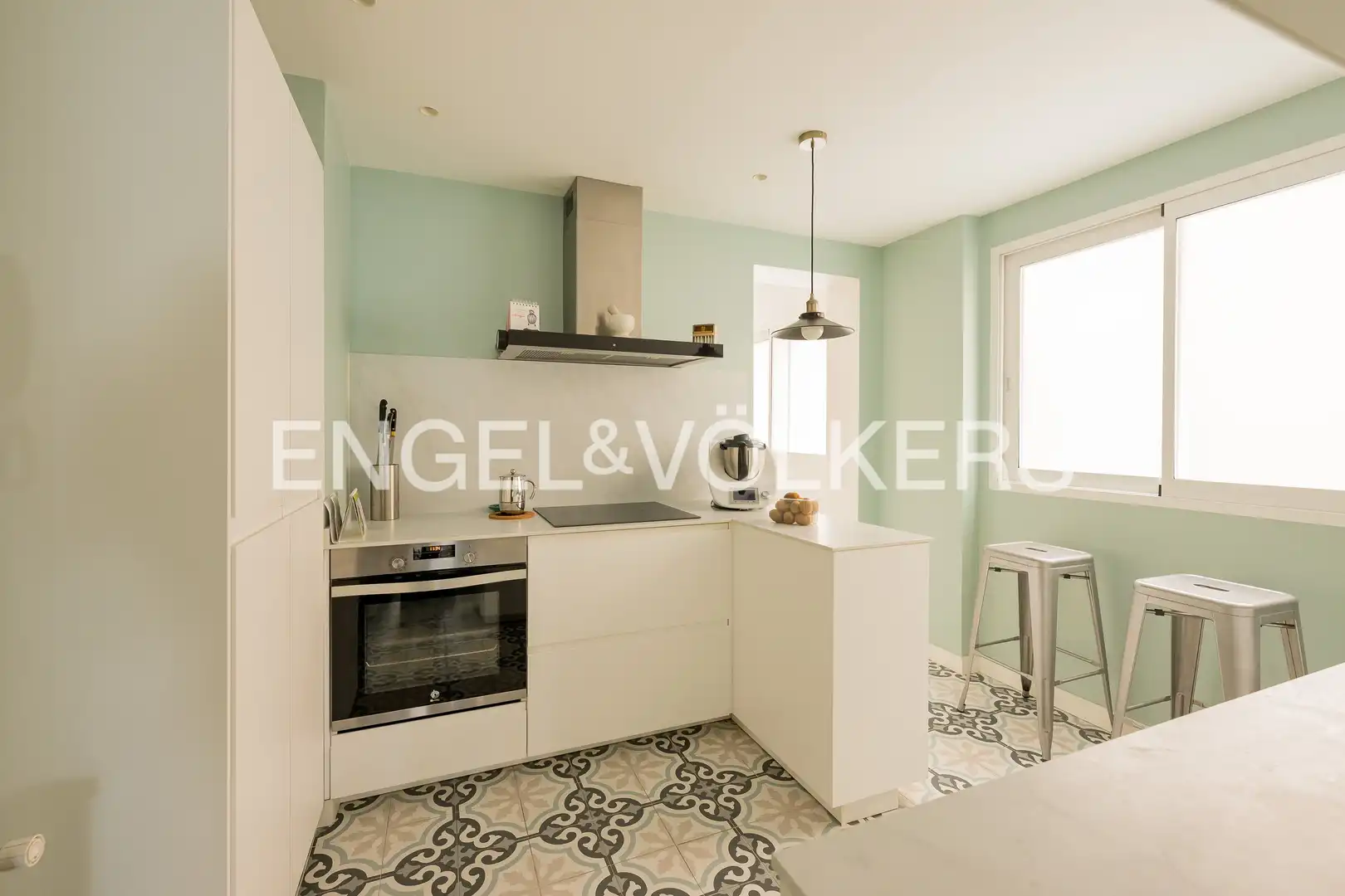 Kitchen of Flat for sale in Madrid  with Air Conditioner, Heating and Private garden