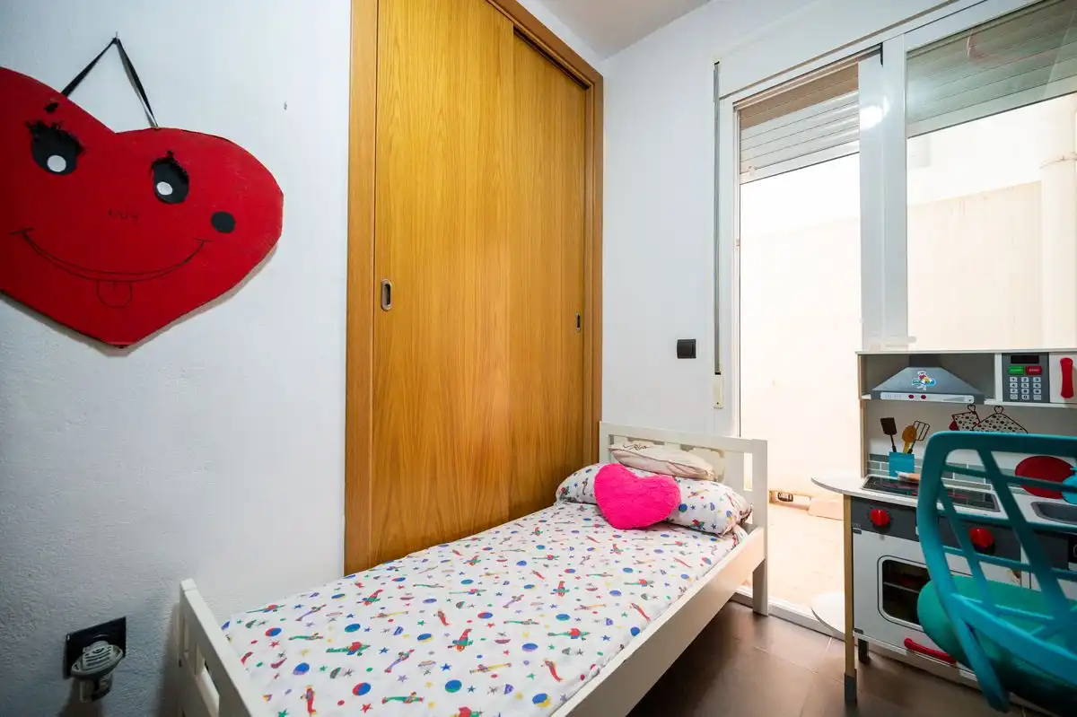 Dormitori de Pis en venda en Santa Eulària des Riu amb Aire condicionat, Calefacció i Terrassa