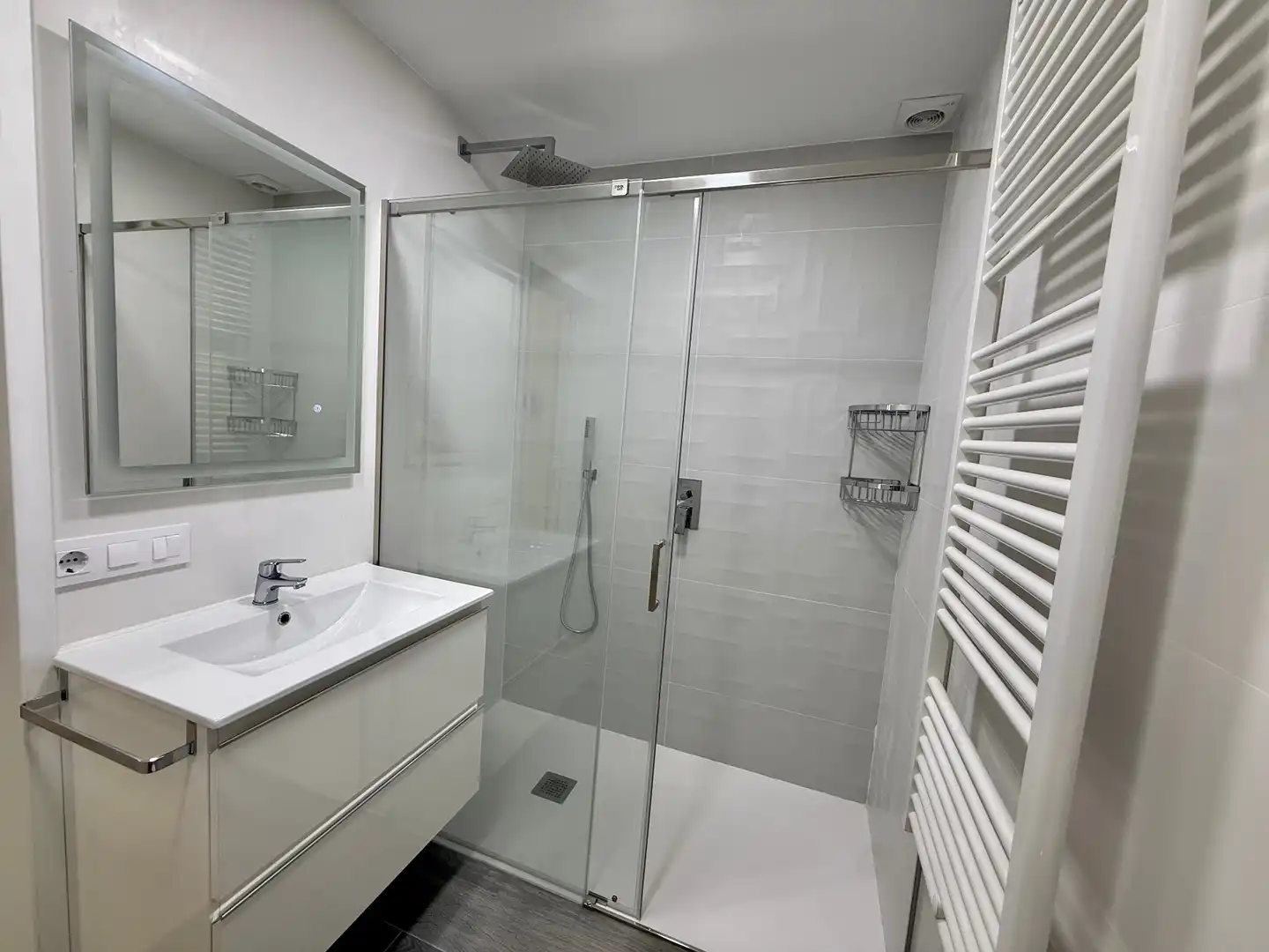 Badezimmer von Dachboden zum Verkauf in O Grove   mit Heizung und Gemeinschaftspool